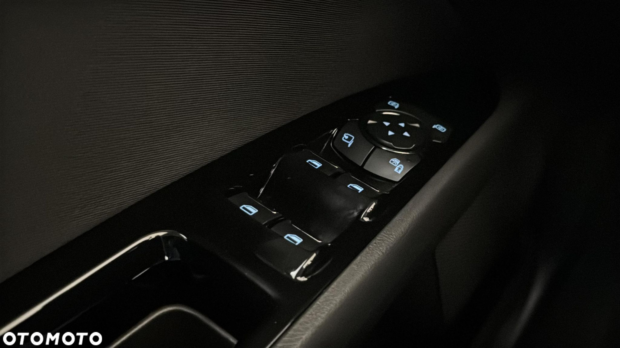 Ford Mondeo 2.0 EcoBlue Titanium - 21