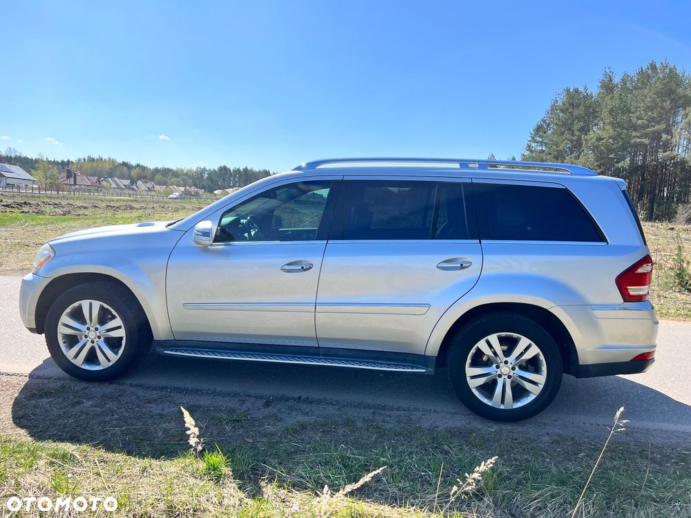 Mercedes-Benz GL 450 4Matic 7G-TRONIC Grand Edition - 8