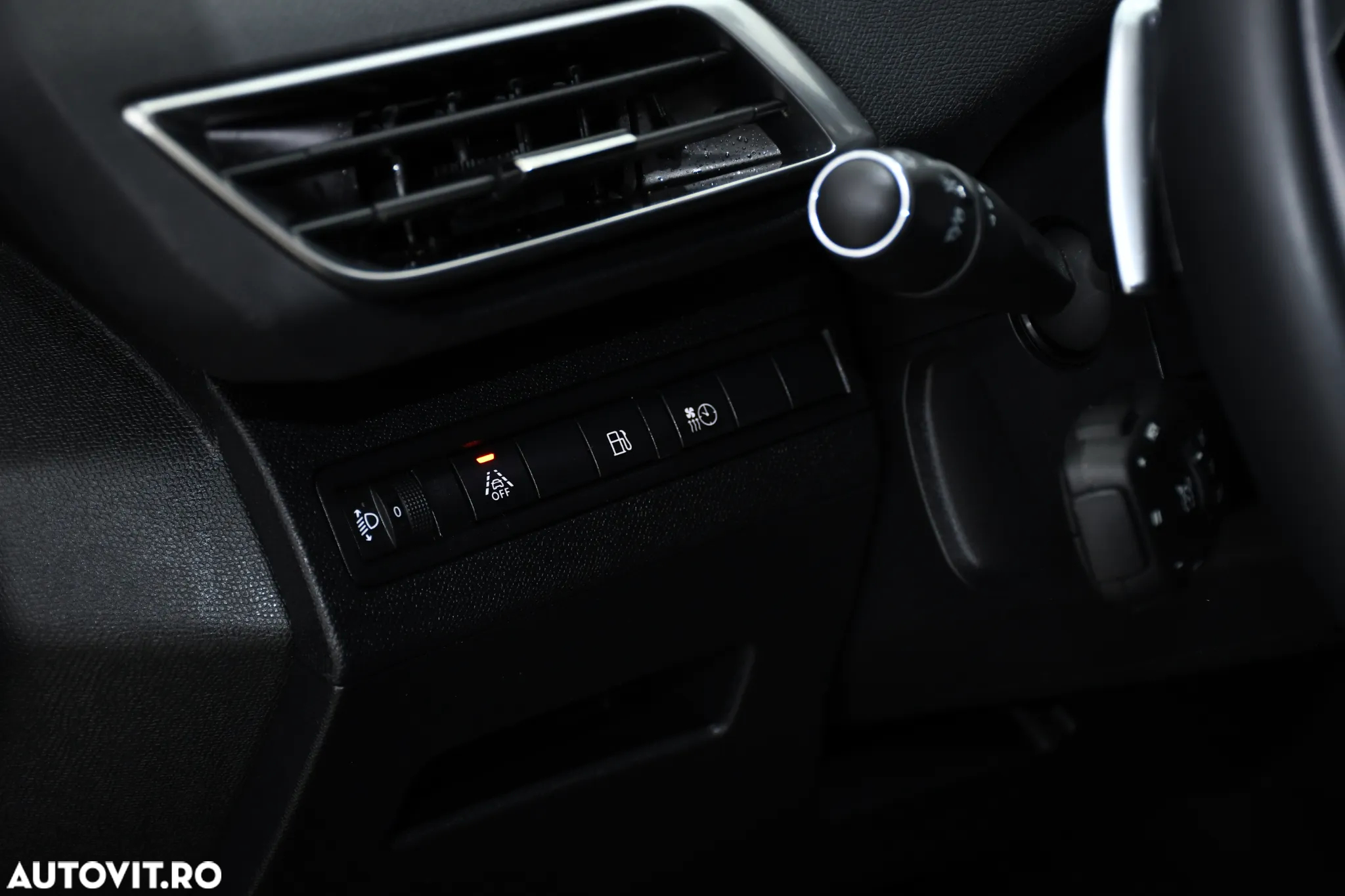 Peugeot 3008 PHEV EAT8 Allure - 30