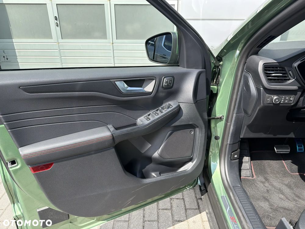 Ford Kuga 2.5 Duratec FHEV 4x4 ST-LINE X - 10