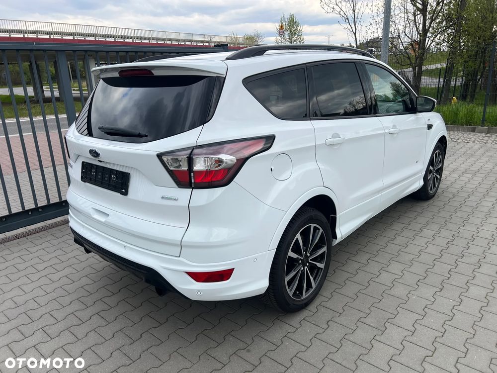 Ford Kuga 1.5 EcoBoost 4x4 ST-Line - 4