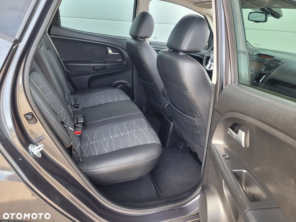 Kia Venga 1.6 CVVT Platinum Edition - 38