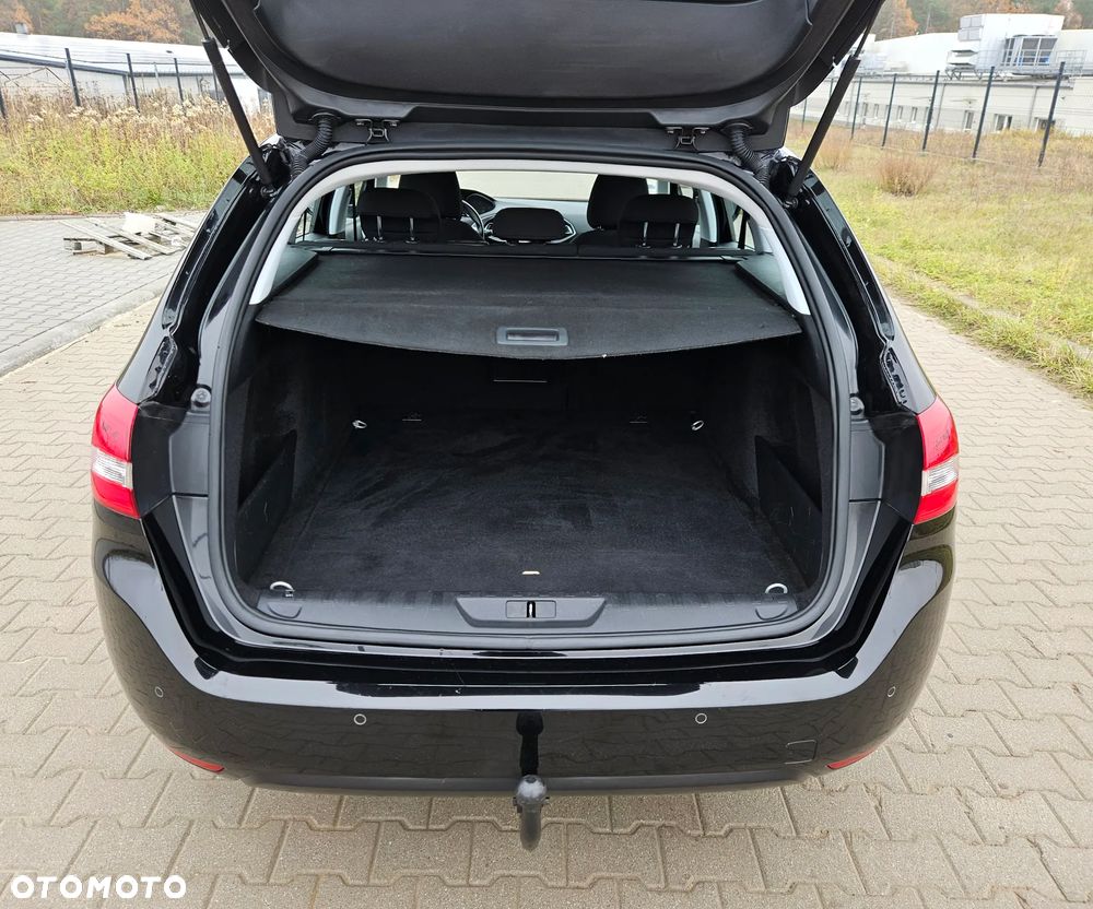 Peugeot 308 SW 1.6 BlueHDi Allure S&S - 18