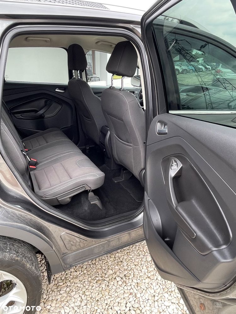 Ford Kuga - 16