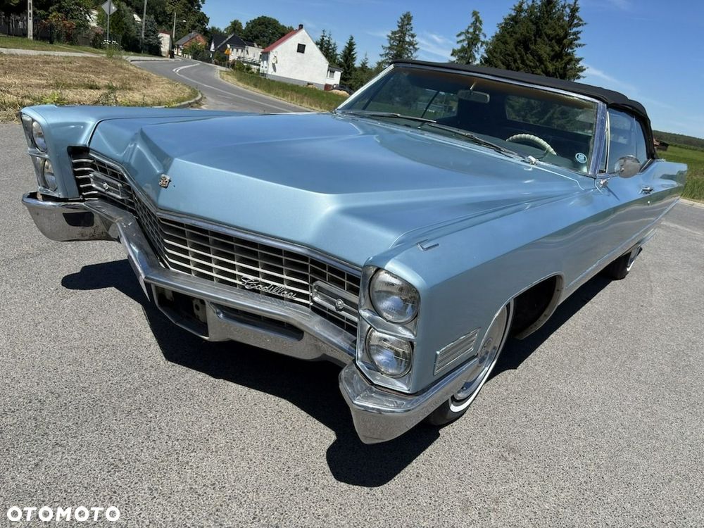 Cadillac Deville - 4