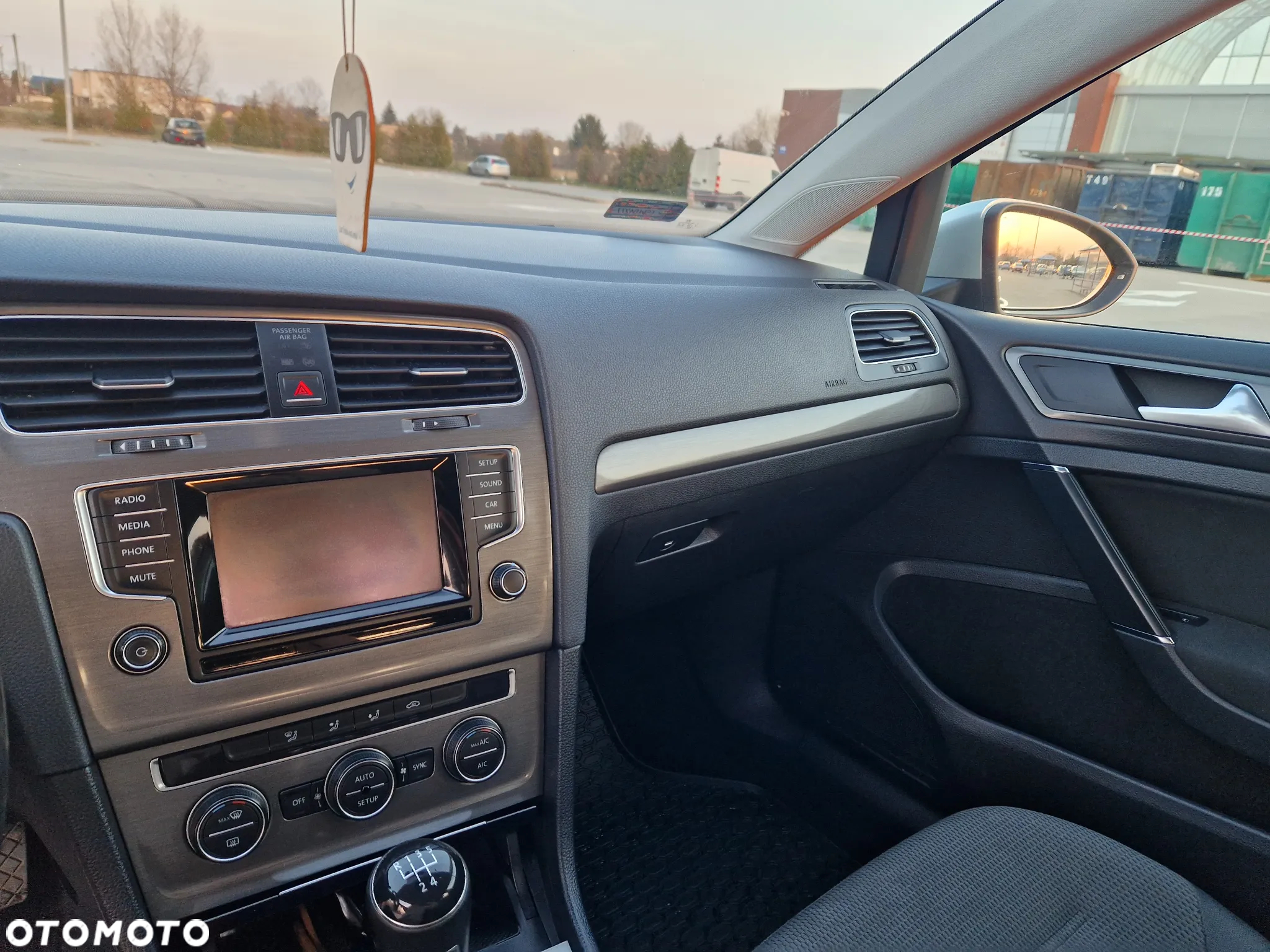 Volkswagen Golf VII 1.6 TDI BMT Highline - 9