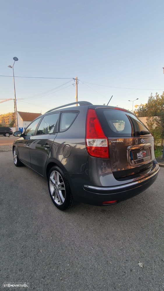 Hyundai i30 CW 1.6 CRDi STyle - 3