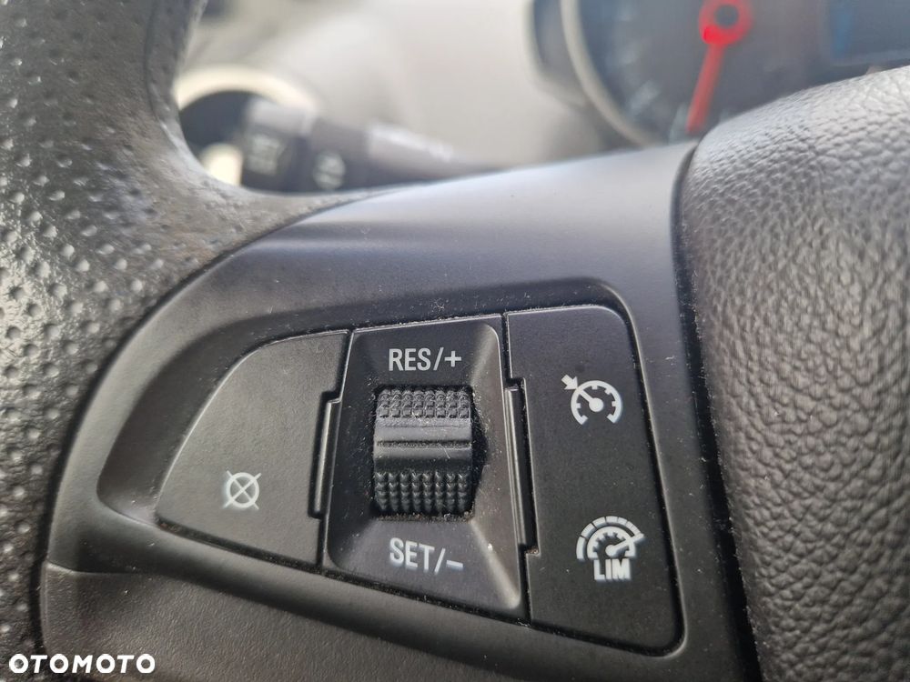 Chevrolet Aveo 1.4 16V LT - 18