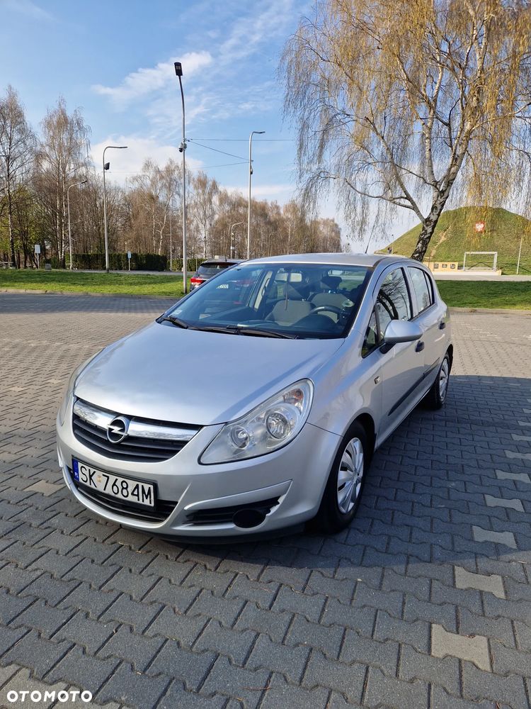 Opel Corsa 1.2 16V Essentia - 1