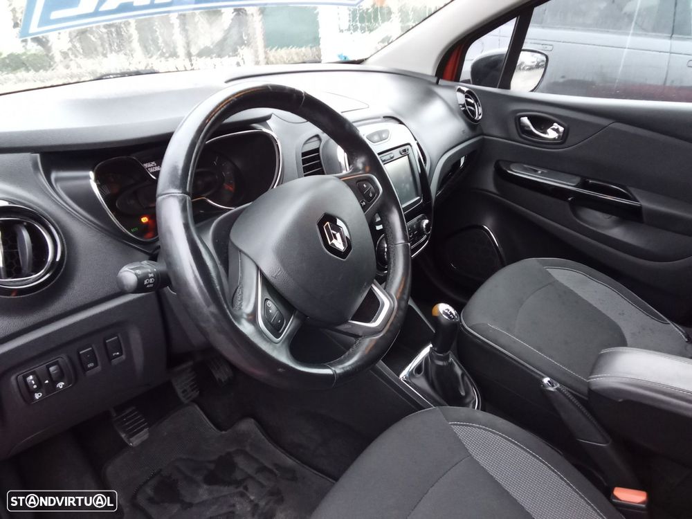 Renault Captur 1.5 dCi Exclusive - 11
