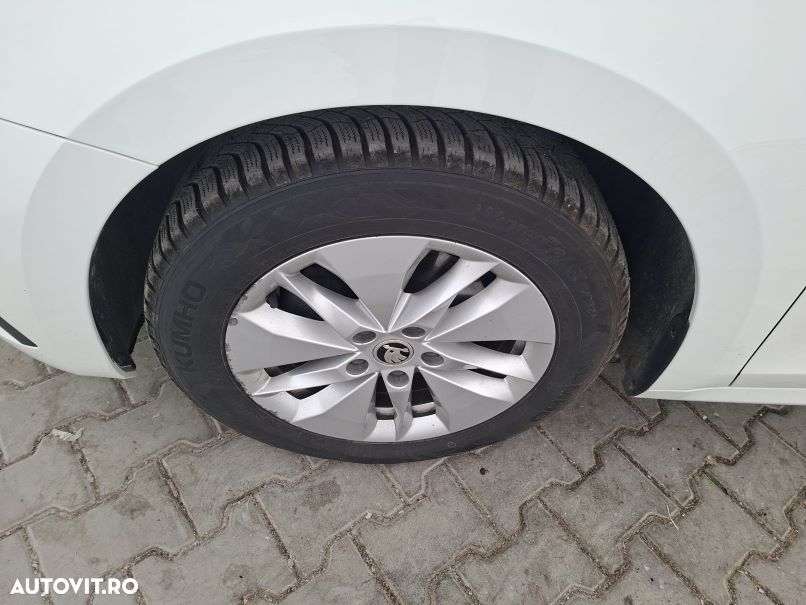 Skoda Octavia 2.0 TDI Ambition - 4