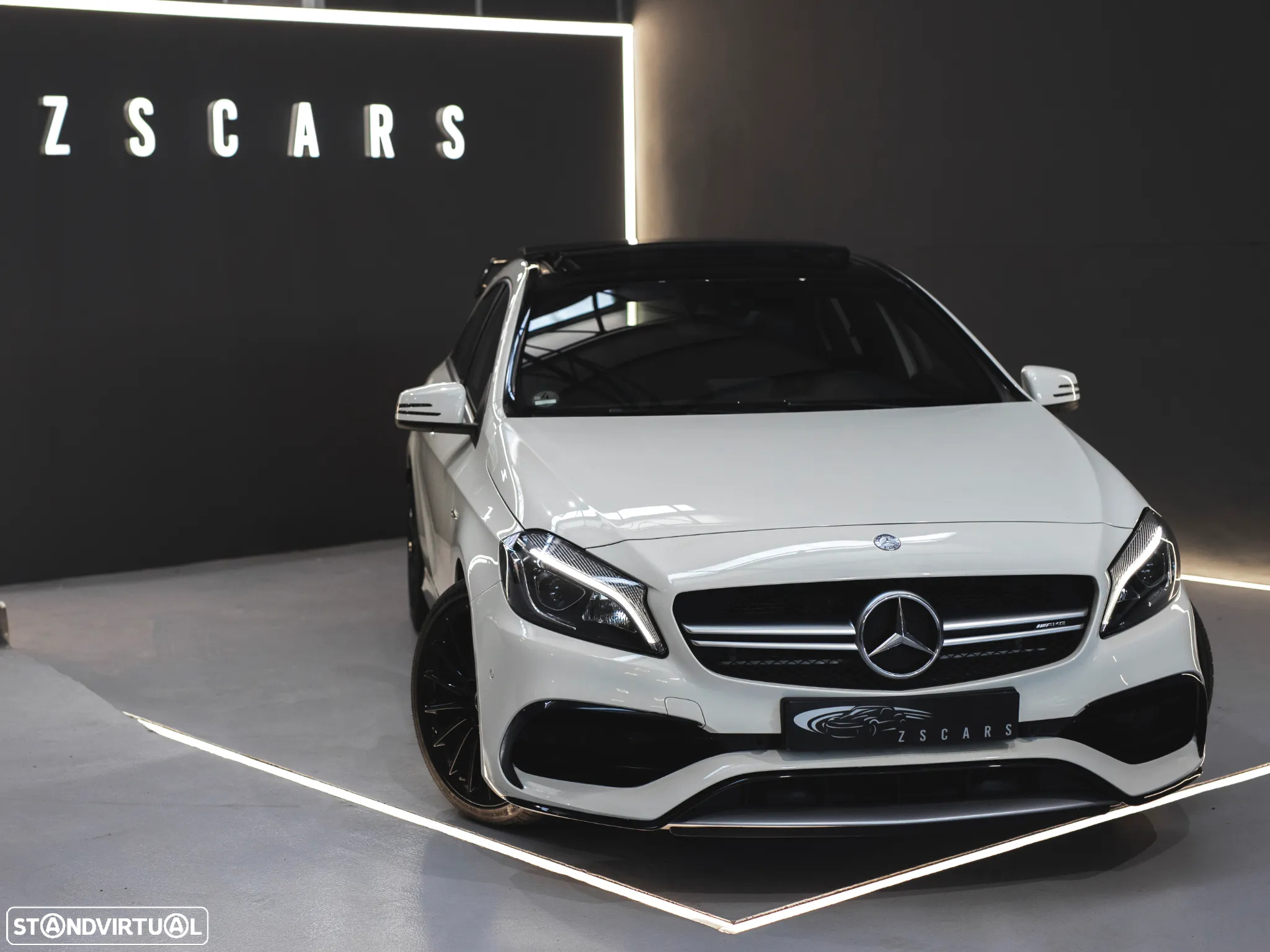 Mercedes-Benz A 45 AMG 4-Matic - 3
