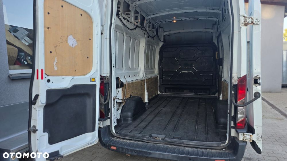 Ford Transit - 29