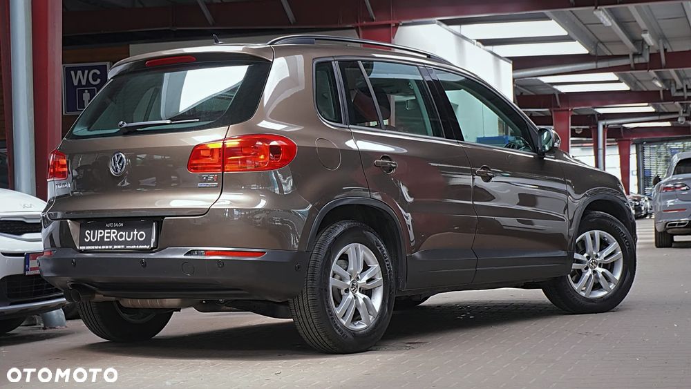 Volkswagen Tiguan - 12