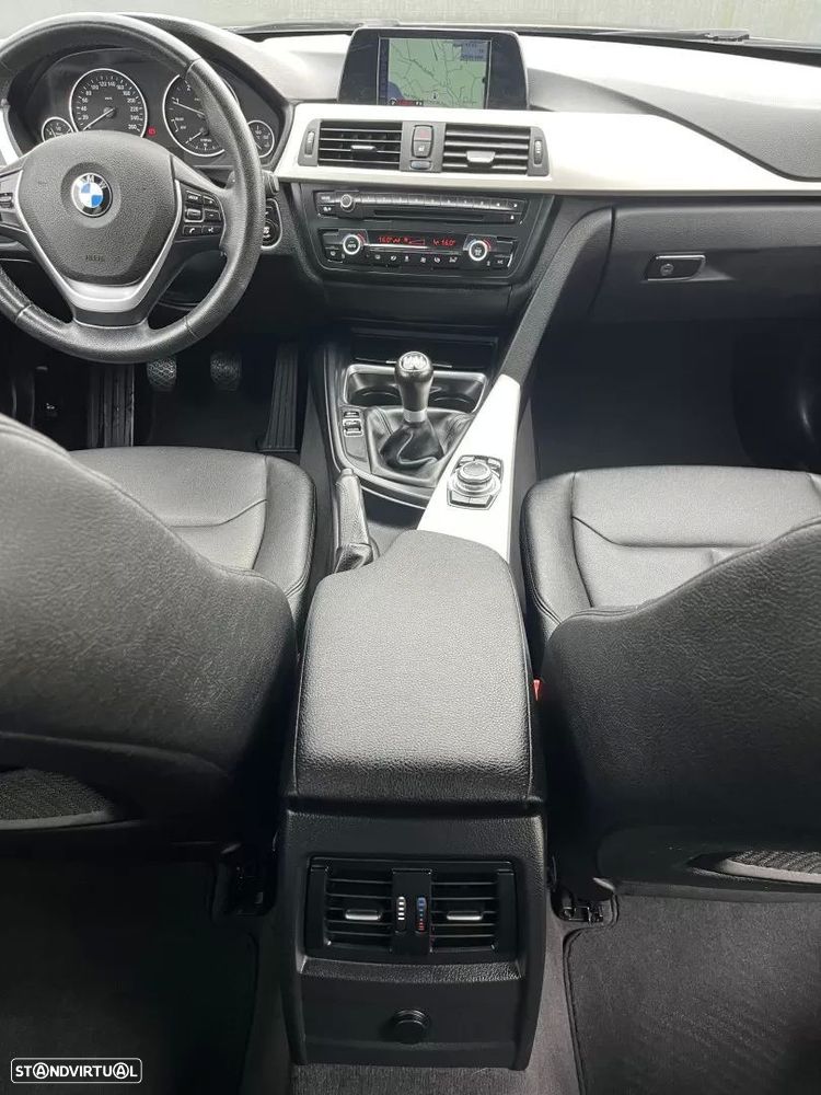 BMW 320 d Touring Line Sport - 53