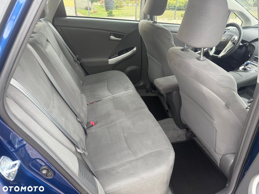 Toyota Prius Plug-in 1.8 HSD Sol - 15