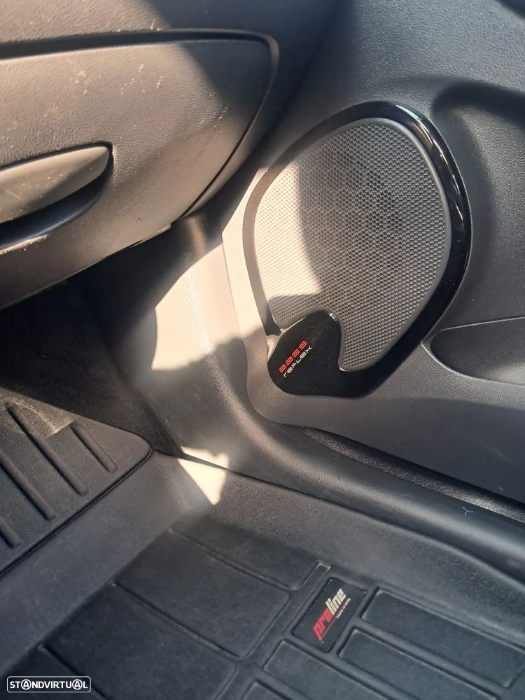 Renault Clio (Energy) dCi 90 Bose Edition - 16