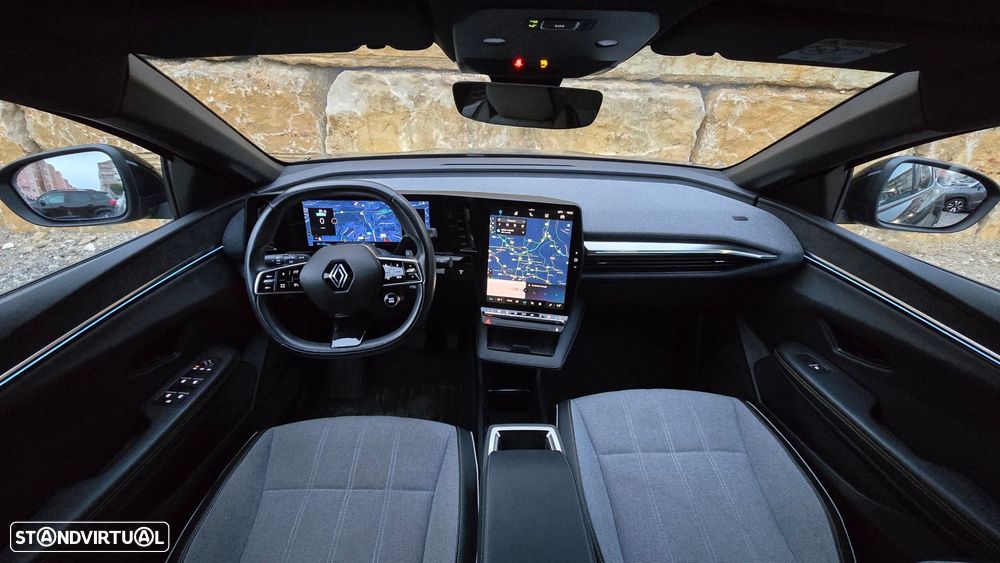 Renault Mégane E-Tech - 9