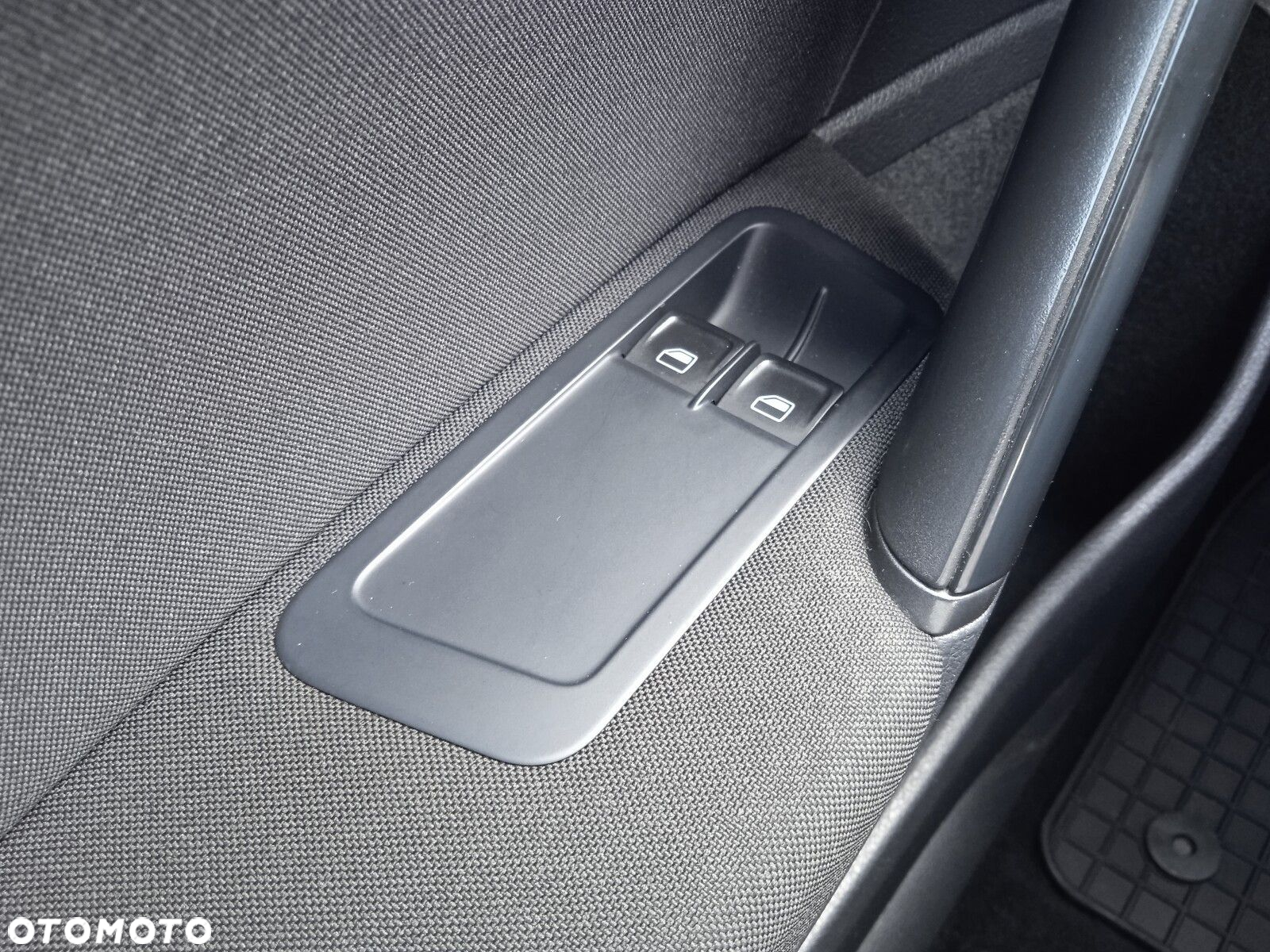 Volkswagen Golf VII 1.2 TSI BMT Trendline - 18