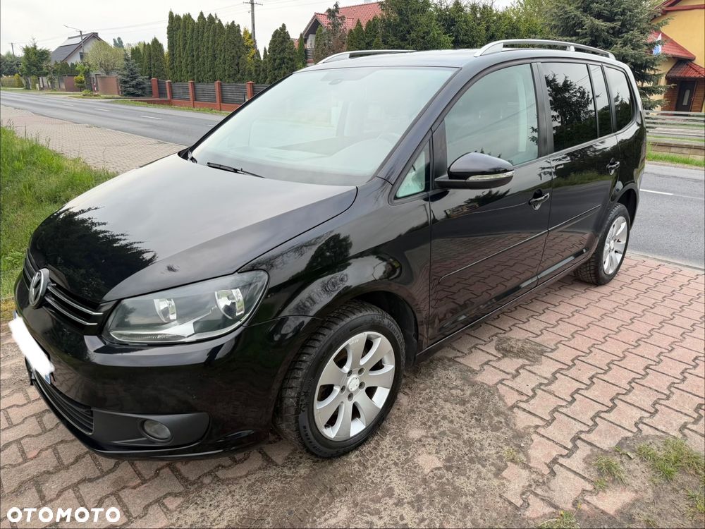 Volkswagen Touran 2.0 TDI DPF BlueMotion Technology STYLE - 8