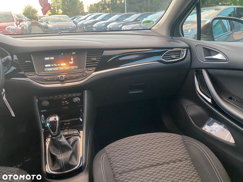 Opel Astra 1.4 Turbo Start/Stop Dynamic - 32