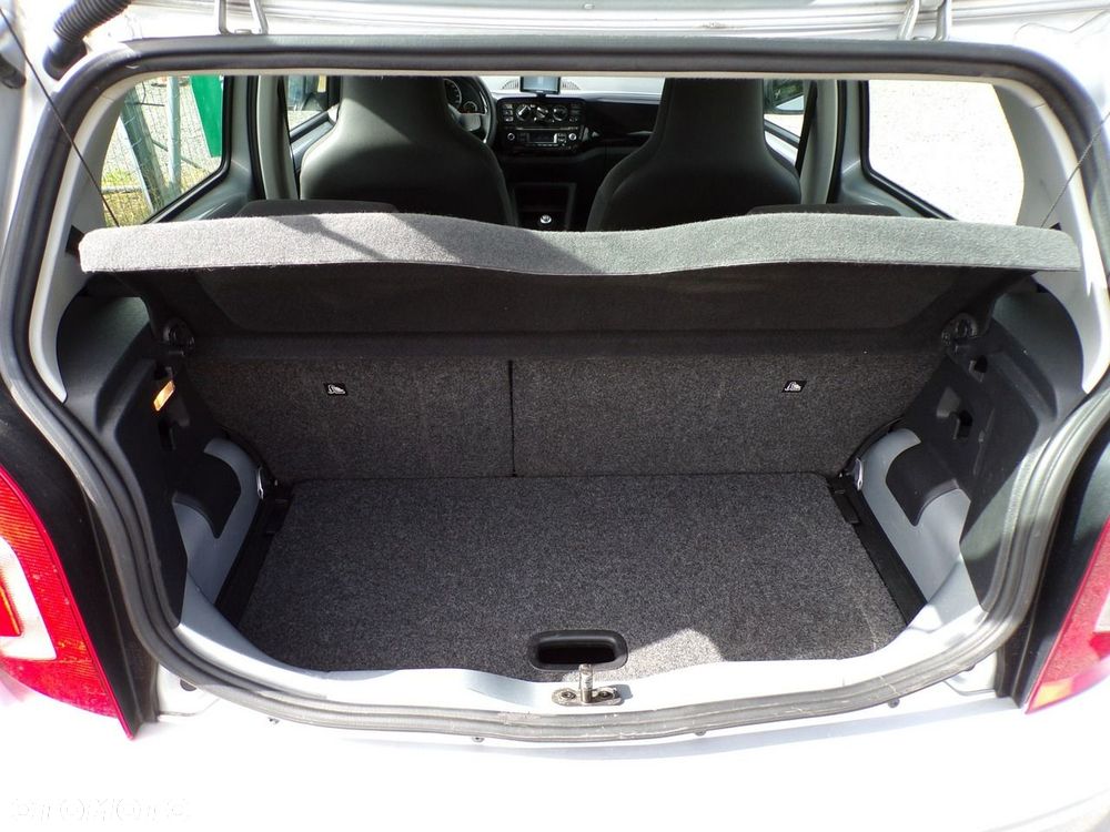Volkswagen up! - 31