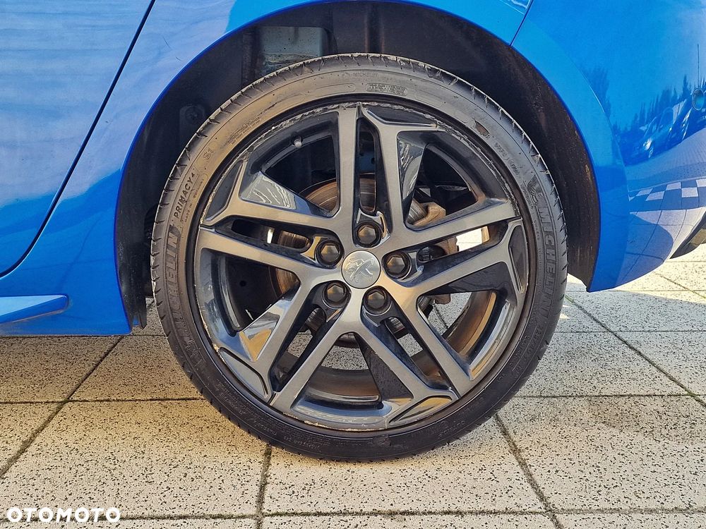 Peugeot 308 1.2 PureTech GT Pack S&S EAT8 - 24