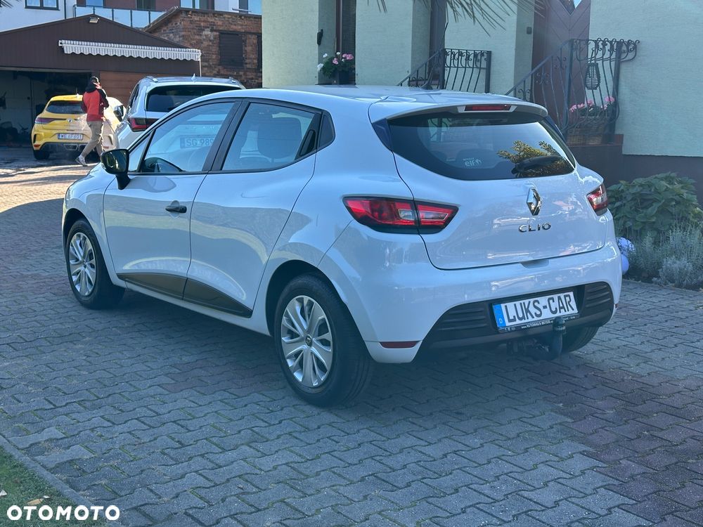 Renault Clio 1.2 16V 75 Limited - 4