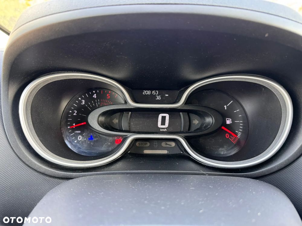 Renault TRAFIC - 38