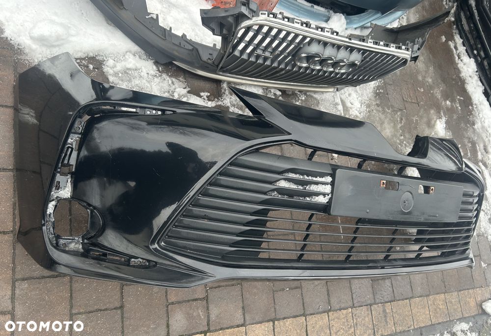 COROLLA E21 SEDAN ZDERZAK PELNY PRZOD 209 ORG. - 1