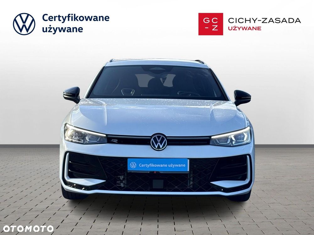 Volkswagen Passat - 8