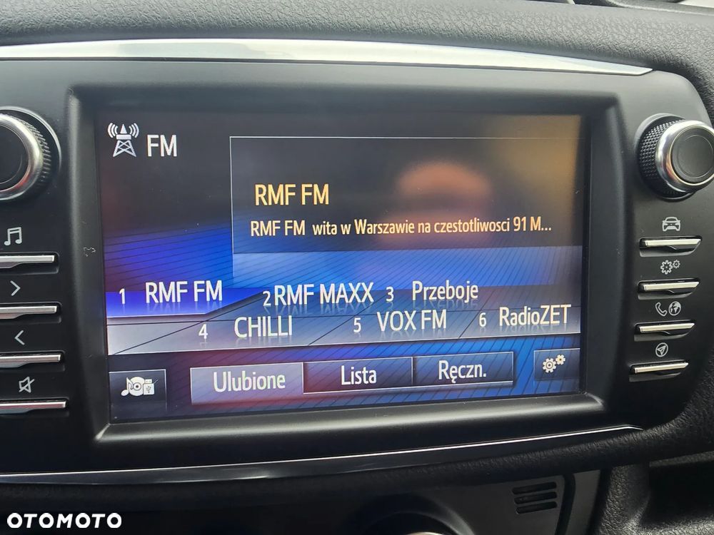 Toyota Yaris 1.5 Dynamic - 21