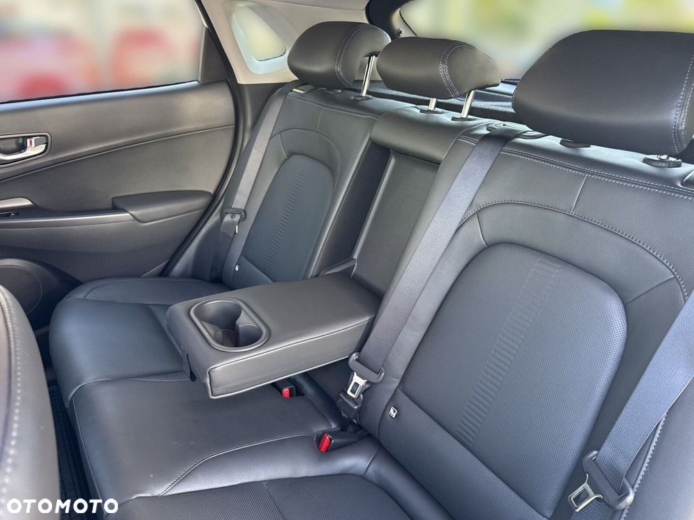 Hyundai Kona - 17