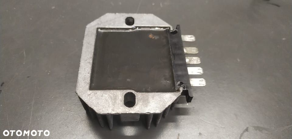 ISEKI SG15 SG 15 Regulator Napięcia - 3