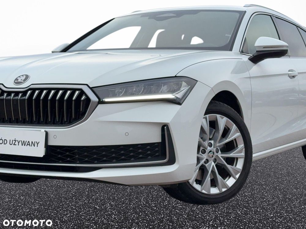 Skoda Superb 2.0 TDI SCR 4x4 Selection DSG - 9