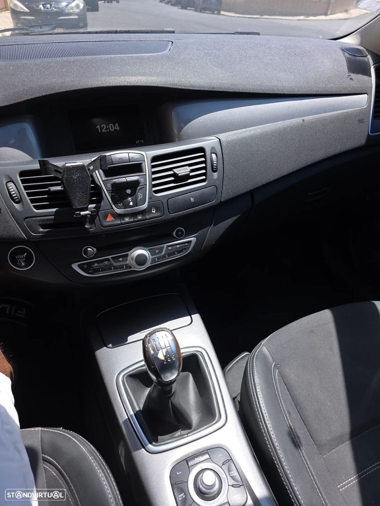 Renault Laguna Break 2.0 dCi Dynamique S 4control - 6