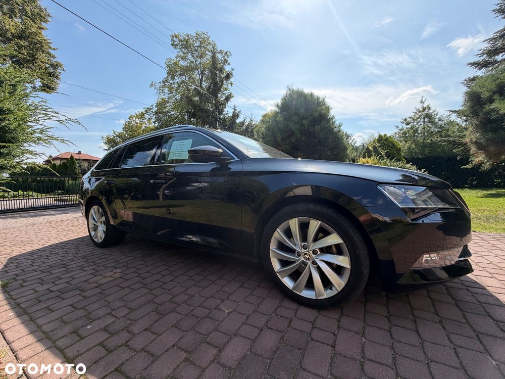 Skoda Superb 2.0 TDI SCR Style DSG - 9