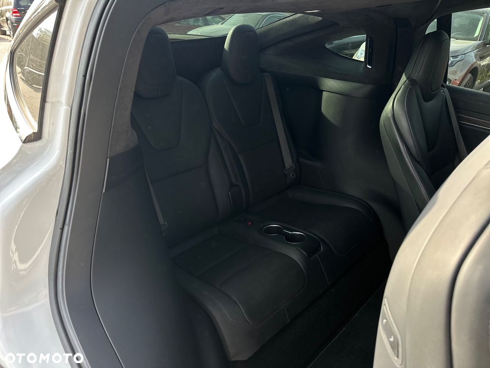 Tesla Model X Performance - 23