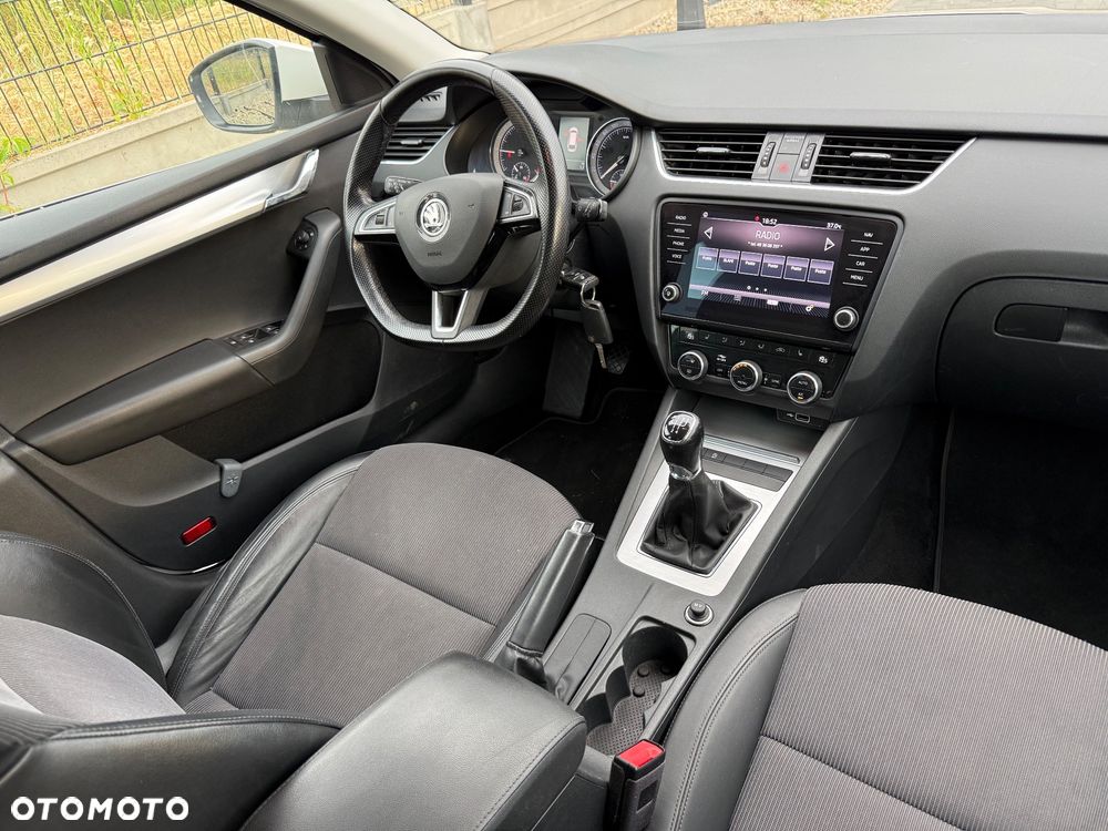 Skoda Octavia 1.6 TDI Business - 8