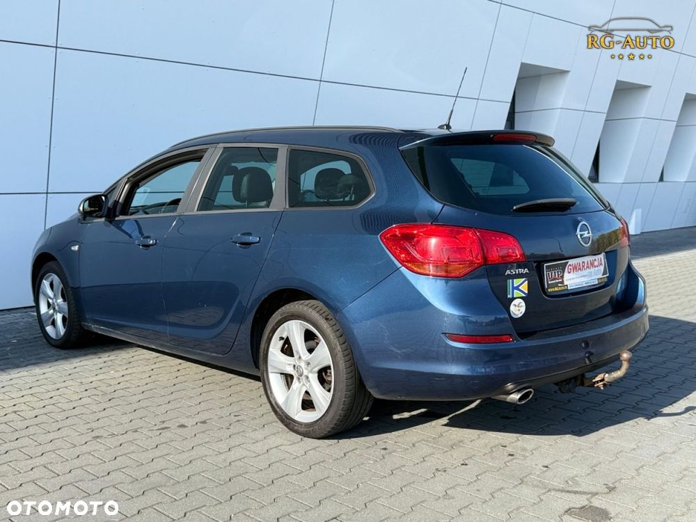 Opel Astra - 11