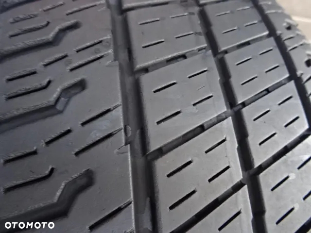 215/60/R17C 109/107T Uniroyal All season - 4