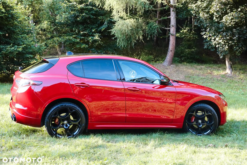 Alfa Romeo Stelvio 2.0 Turbo Tributo Italiano Q4 - 4
