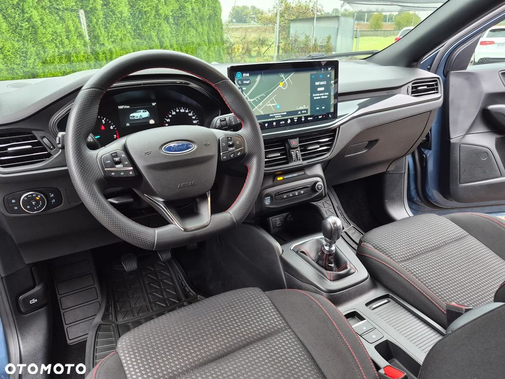 Ford Focus 1.0 EcoBoost Hybrid ST-LINE - 25