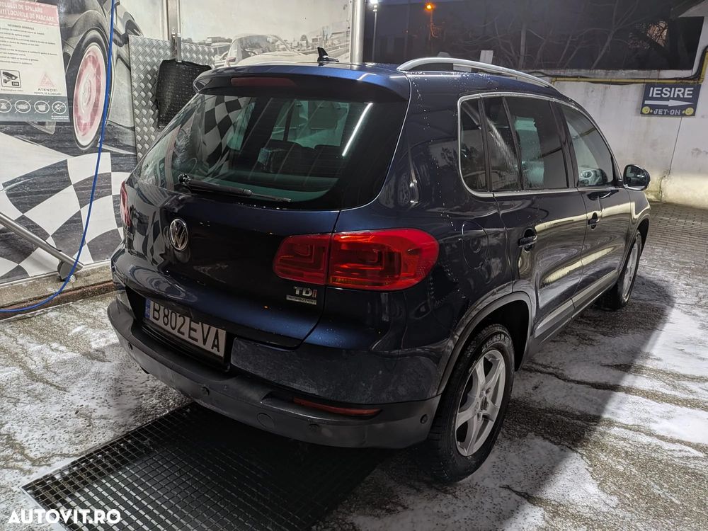 Volkswagen Tiguan 2.0 TDI DPF BlueMotion Technology Trend & Fun - 12