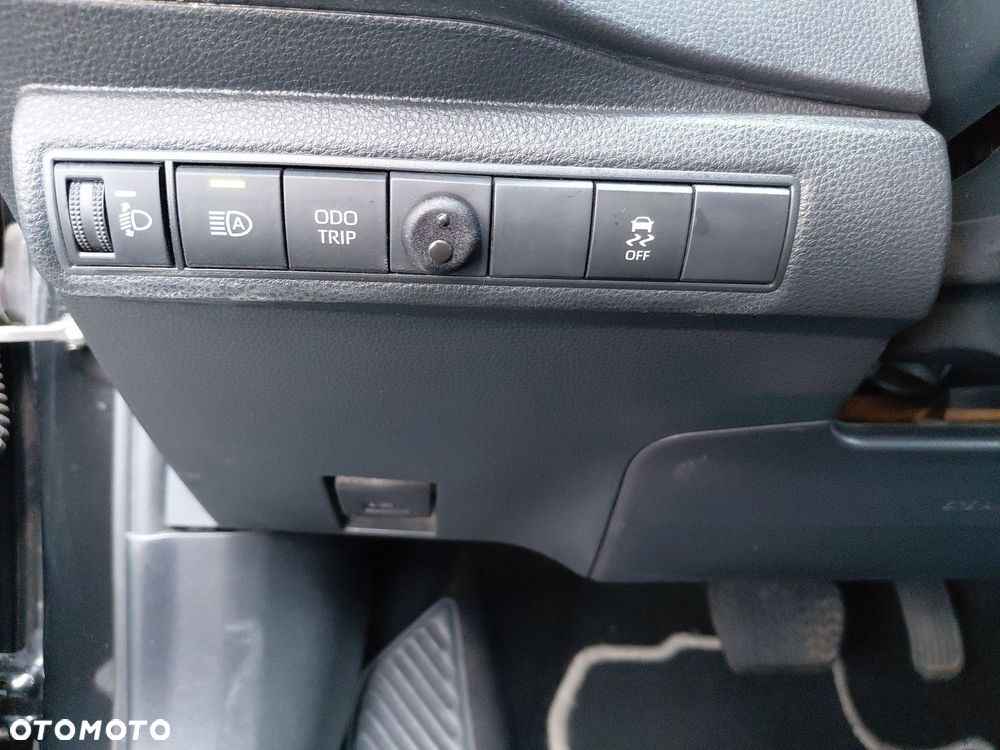 Toyota Corolla 1.8 Hybrid Style - 21
