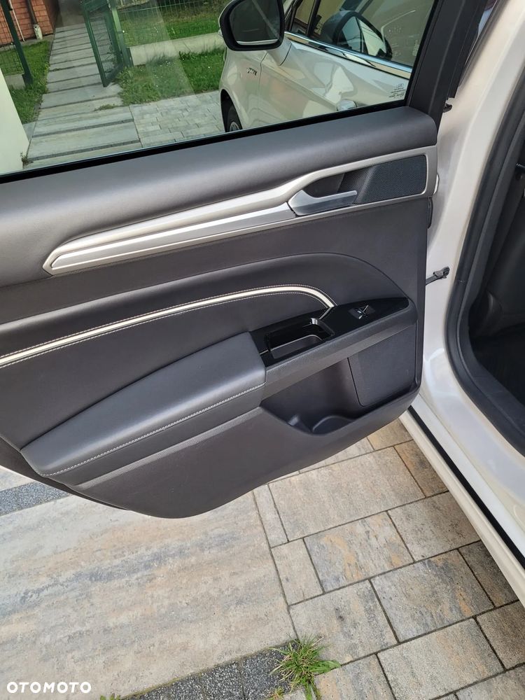 Ford Mondeo Vignale 2.0 TDCi 4WD PowerShift - 30