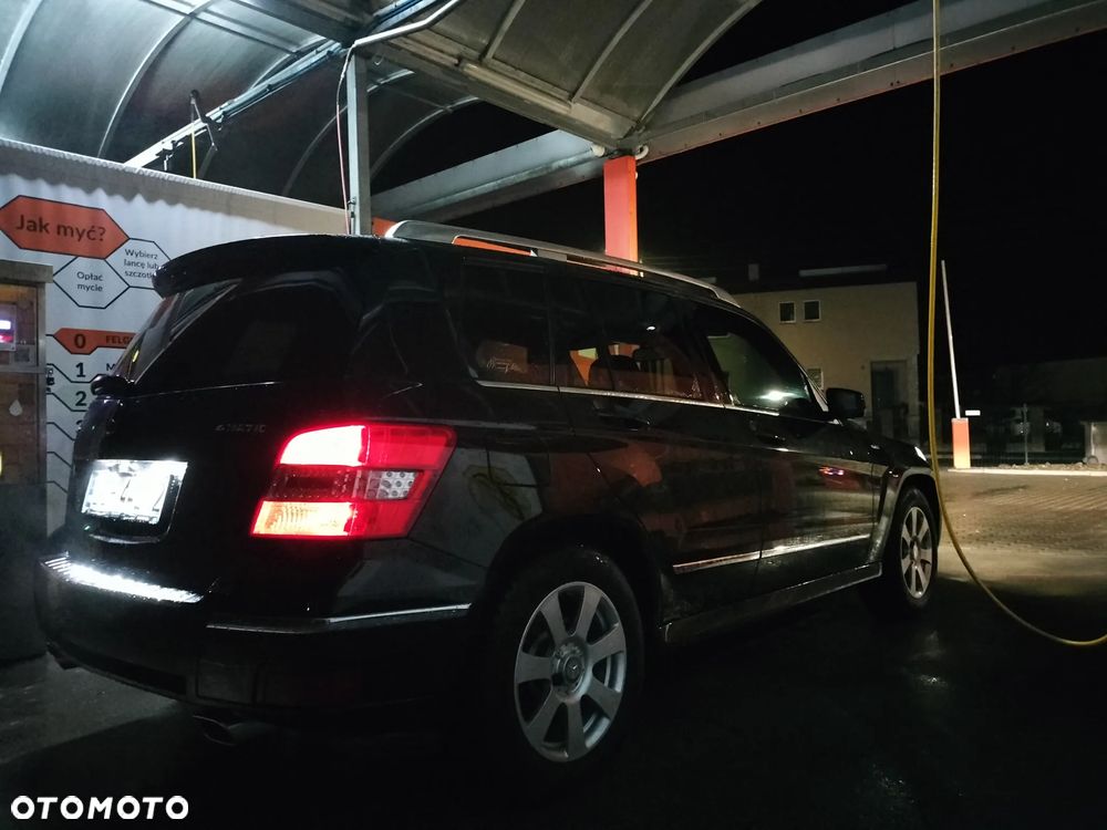 Mercedes-Benz GLK 220 CDI DPF 4Matic BlueEFFICIENCY 7G-TRONIC - 25