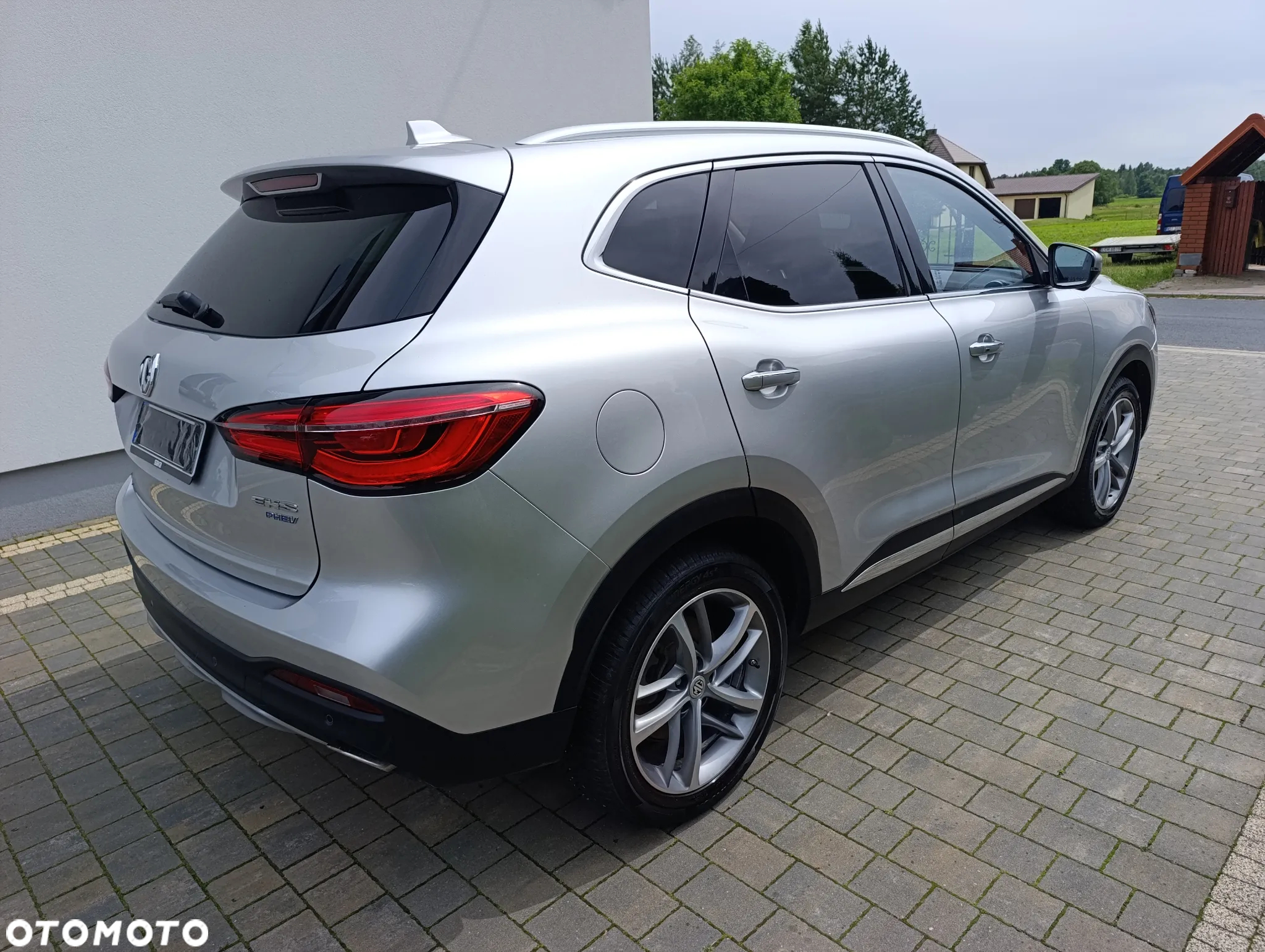 MG EHS 1.5T-GDI PHEV Luxury - 4