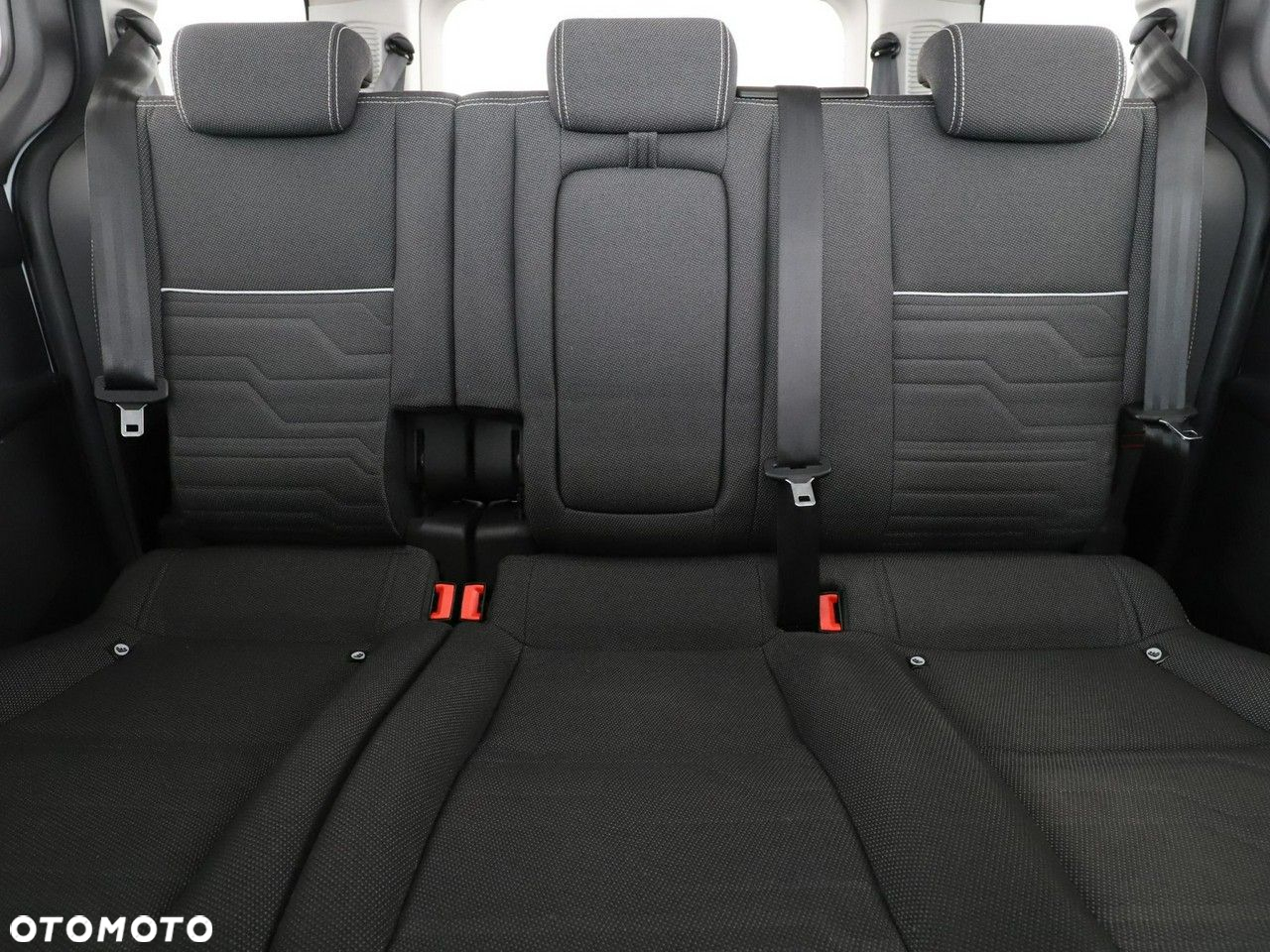Ford Tourneo Connect Grand - 18