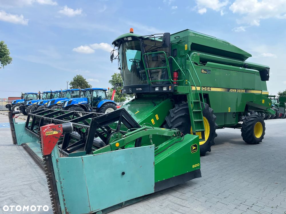 John Deere 2064 HillMaster - 12